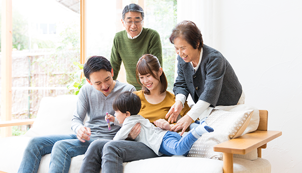 写真：優しさと強さで地域社会を温かく包みます。